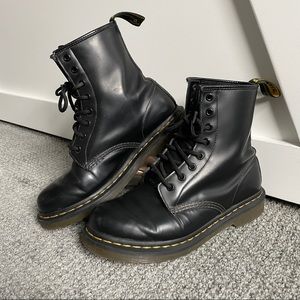 DR MARTENS 1460 CLASSIC BOOTS BLACK LEATHER SZ 8